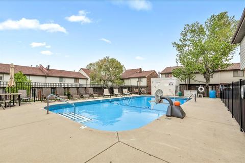 1405 E Vernon Ave #30, Normal, IL 61761 photo 3