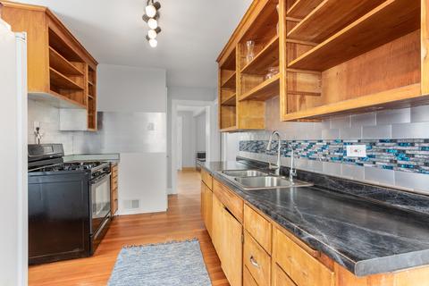 218 S Washington St, Wheaton, IL 60187 photo 5