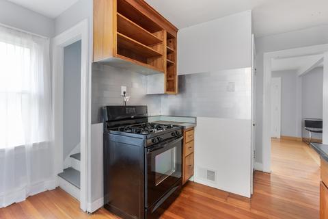 218 S Washington St, Wheaton, IL 60187 photo 7