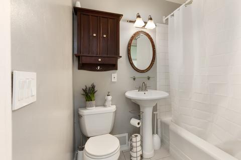 218 S Washington St, Wheaton, IL 60187 photo 11