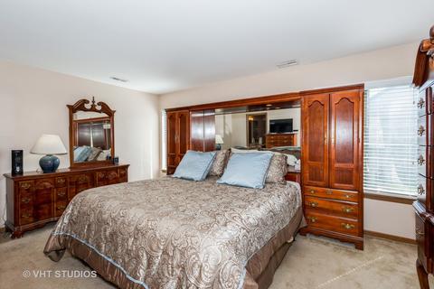 1905 Golf View Dr #2B, Bartlett, IL 60103 photo 11