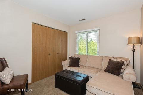 1905 Golf View Dr #2B, Bartlett, IL 60103 photo 8