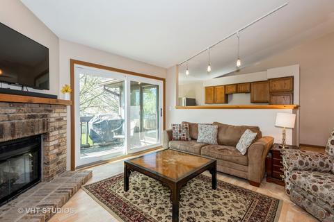 1905 Golf View Dr #2B, Bartlett, IL 60103 photo 7