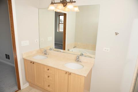1024 E 46th St #4W, Chicago, IL 60653 photo 26