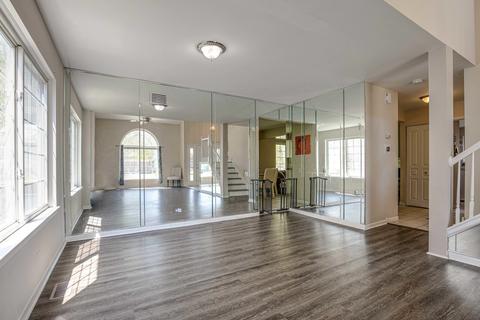 570 Ivory Ln, Bartlett, IL 60103 photo 6