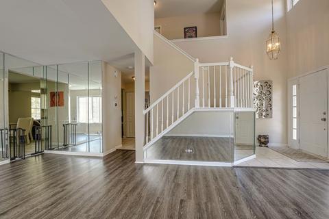 570 Ivory Ln, Bartlett, IL 60103 photo 7
