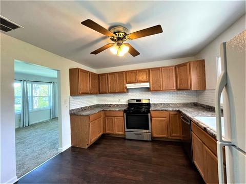 4515 Willow Ln, Mchenry, IL 60050 photo 3