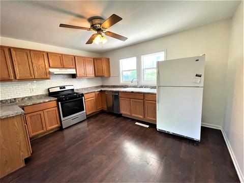 4515 Willow Ln, Mchenry, IL 60050 photo 2