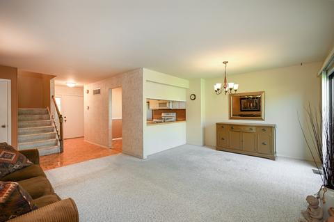1001 Whitchurch Ct, Wheaton, IL 60189 photo 9
