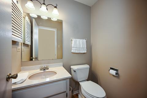 1001 Whitchurch Ct, Wheaton, IL 60189 photo 13