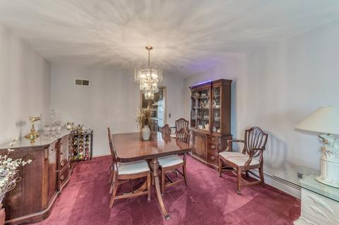 535 Bell Dr, Des Plaines, IL 60016 photo 8