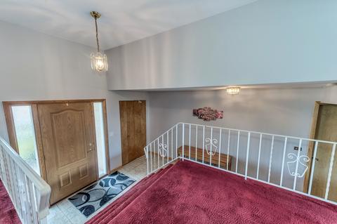 535 Bell Dr, Des Plaines, IL 60016 photo 3