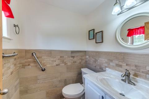 535 Bell Dr, Des Plaines, IL 60016 photo 22
