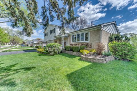 535 Bell Dr, Des Plaines, IL 60016 photo 2