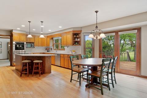 2529 Braddock Dr, Naperville, IL 60565 photo 10