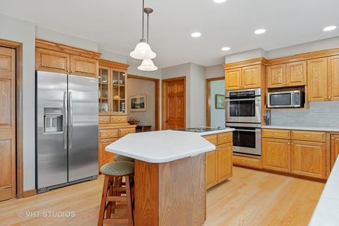 2529 Braddock Dr, Naperville, IL 60565 photo 9