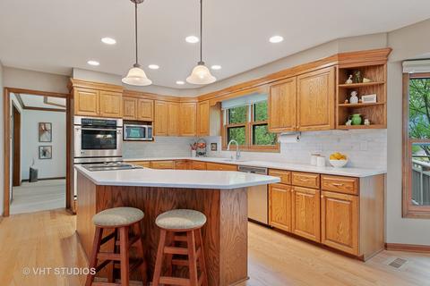 2529 Braddock Dr, Naperville, IL 60565 photo 7