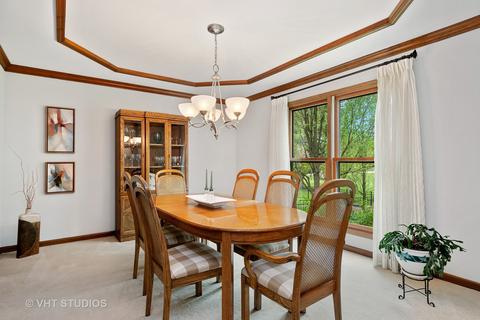 2529 Braddock Dr, Naperville, IL 60565 photo 4