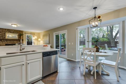 573 Plank Rd, Naperville, IL 60563 photo 7