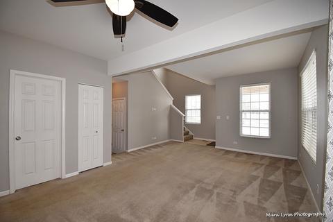 3609 Hyde Park Ct, Elgin, IL 60124 photo 9