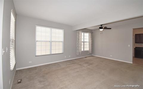 3609 Hyde Park Ct, Elgin, IL 60124 photo 3