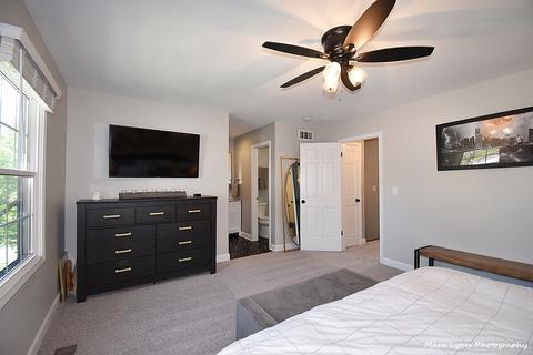 1109 Wheaton Oaks Dr, Wheaton, IL 60187 photo 21