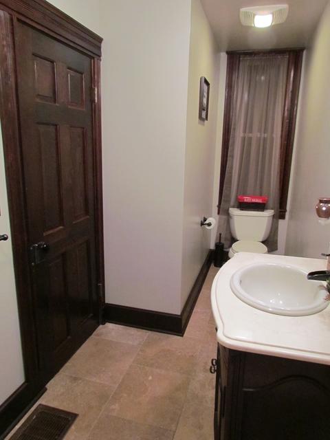 617 E Chestnut St, Bloomington, IL 61701 photo 26