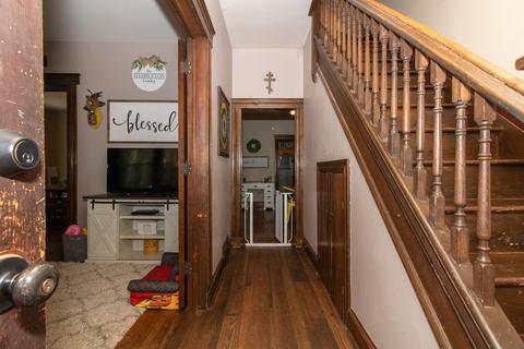 617 E Chestnut St, Bloomington, IL 61701 photo 21