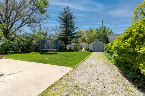 617 E Chestnut St, Bloomington, IL 61701 photo 29