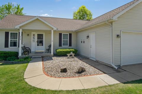 213 Martin St, Normal, IL 61761 photo 2