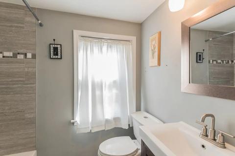 8814 Forestview Rd, Evanston, IL 60203 photo 17