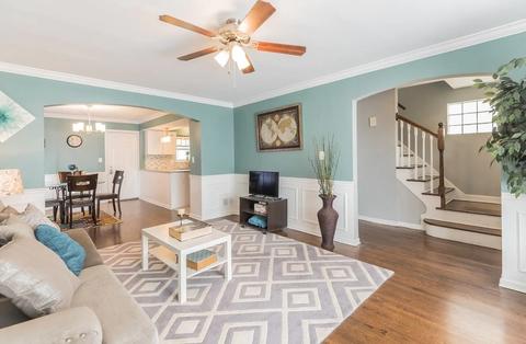 8814 Forestview Rd, Evanston, IL 60203 photo 2