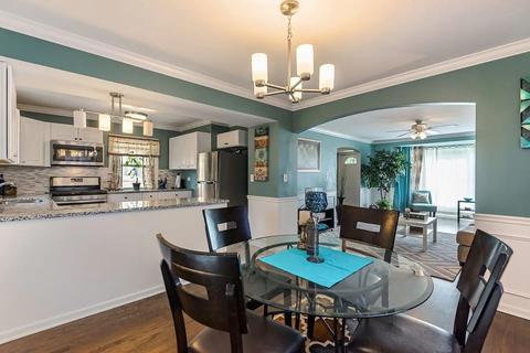 8814 Forestview Rd, Evanston, IL 60203 photo 7