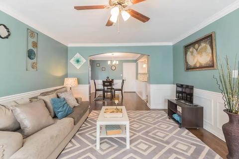 8814 Forestview Rd, Evanston, IL 60203 photo 9