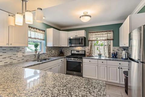 8814 Forestview Rd, Evanston, IL 60203 photo 4