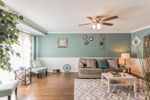 8814 Forestview Rd, Evanston, IL 60203 photo 11
