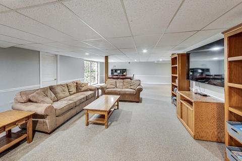 8931 Royal Dr, Burr Ridge, IL 60527 photo 31