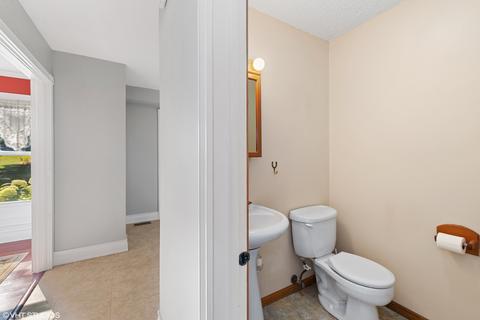 40 W574 Bowes Rd, Elgin, IL 60124 photo 14