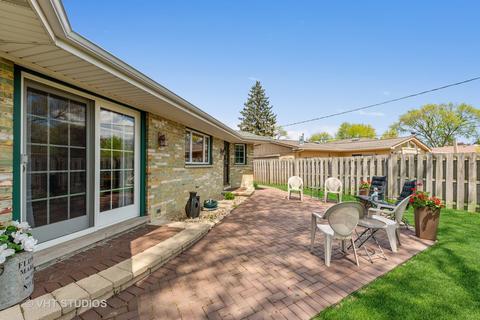 669 E Turner Ave, Roselle, IL 60172 photo 24