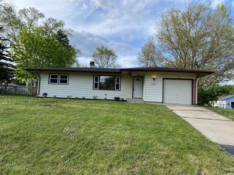 1016 Althoff Dr, Mchenry, IL 60051 photo 1