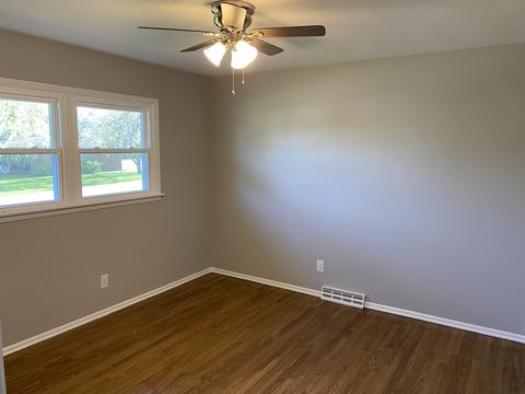 1016 Althoff Dr, Mchenry, IL 60051 photo 8