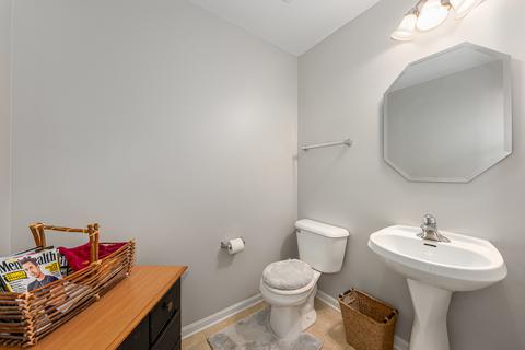 351 Plainview Dr, Bolingbrook, IL 60440 photo 7