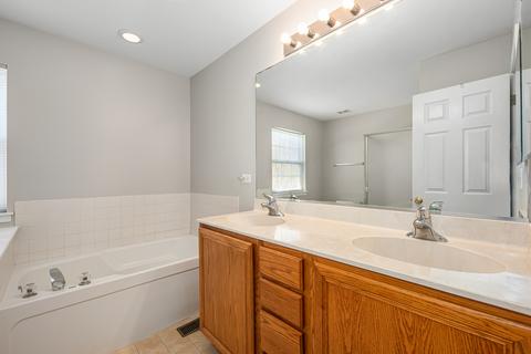 351 Plainview Dr, Bolingbrook, IL 60440 photo 21