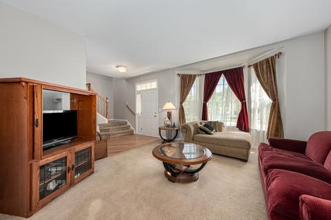 351 Plainview Dr, Bolingbrook, IL 60440 photo 4