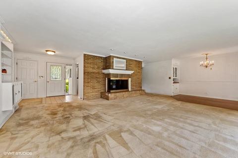 170 E Thorndale Ave, Roselle, IL 60172 photo 2