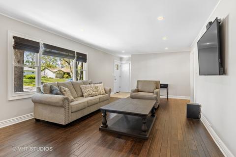 675 Mohave St, Hoffman Estates, IL 60169 photo 4