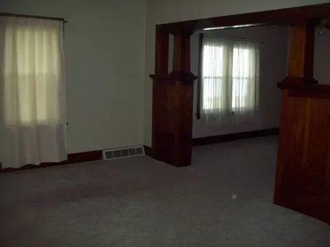 203 S Main St, Ohio, IL 61349 photo 9