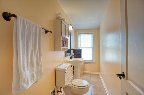 671 S Spring Rd, Elmhurst, IL 60126 photo 13
