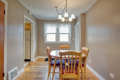 671 S Spring Rd, Elmhurst, IL 60126 photo 5
