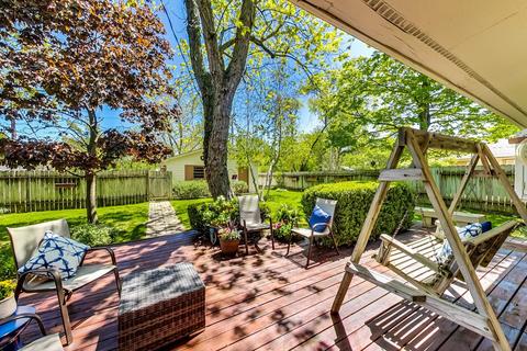 703 Spring St, Roselle, IL 60172 photo 16